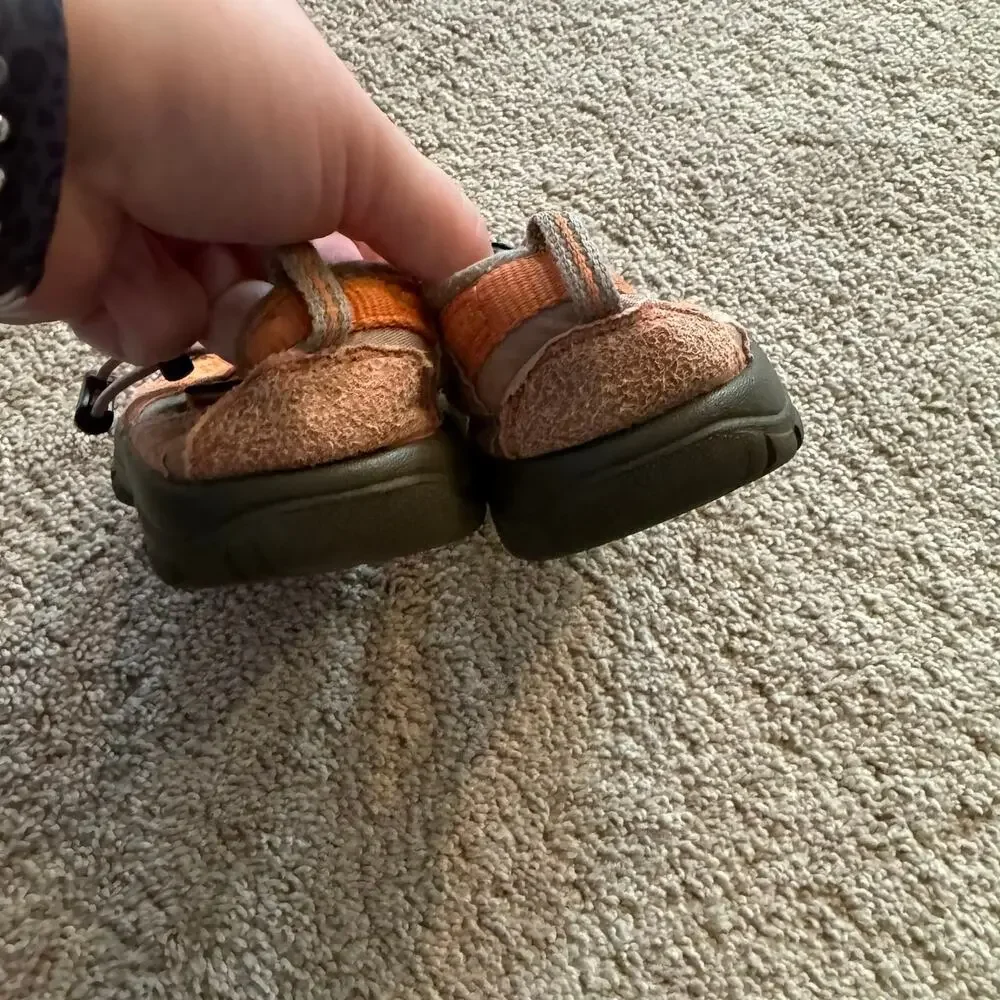 Keen Little Kids Size 12 Orange Water Shoes Outdoor Sandals Machine Washable